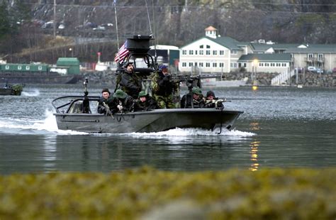 Photo : Patrol Boat Light