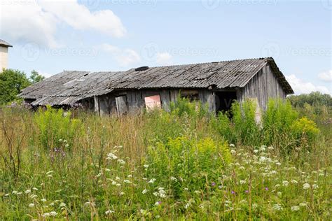 Abandoned Living Room 16784608 Stock Photo at Vecteezy