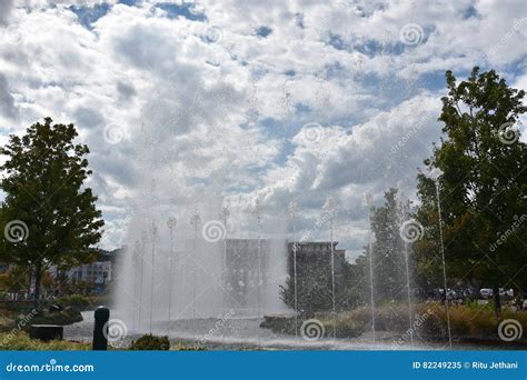 The Fountain Show at the Island in Pigeon Forge, Tennessee Editorial ...