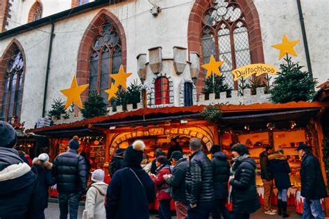 Best Christmas Markets in Switzerland - Helene in Between