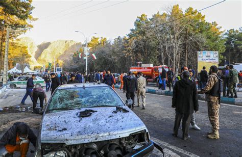 Iran : Twin bomb blasts kill 103 people