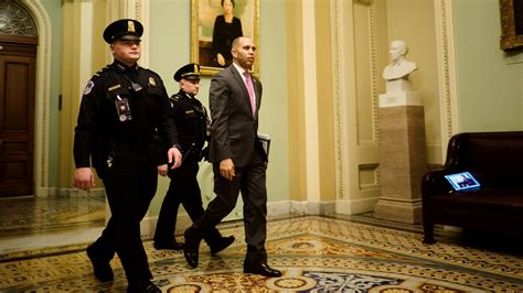 Impeachment Trial: Live Updates of Opening Arguments - The New York Times