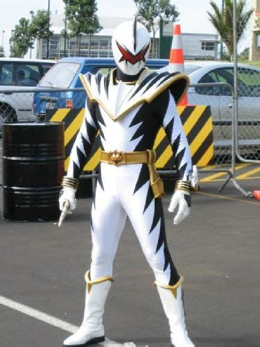 528 best images about Travis V's next power ranger on Pinterest | Green ...