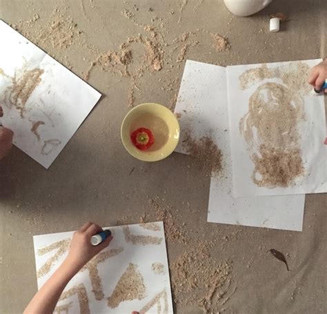 THE INDIGO CREW | Creative living with kids: SAWDUST ART