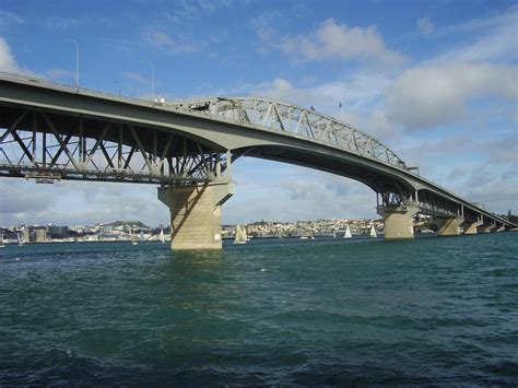 Auckland Harbour Bridge (Auckland, 1959) | Structurae