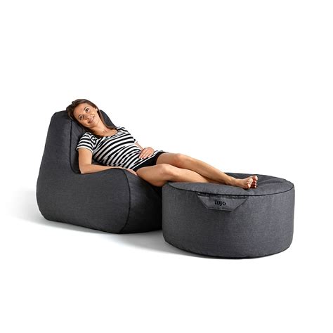 Outdoor Bean Bag Chairs | Luxury Outdoor Bean Bags | Lujo Canada