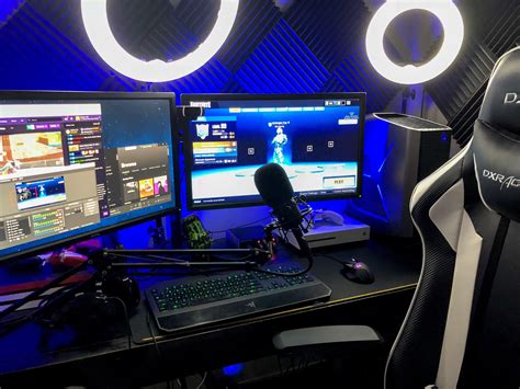 Years of working crap jobs and I finally have my dream streaming setup Best Gaming Setup ...