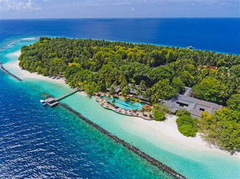 Royal Island Resort & Spa, Baa Atoll, The Maldives | Tropical Warehouse ...