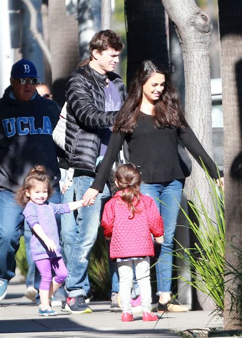 Mila Kunis with family arriving to breakfast -06 | GotCeleb