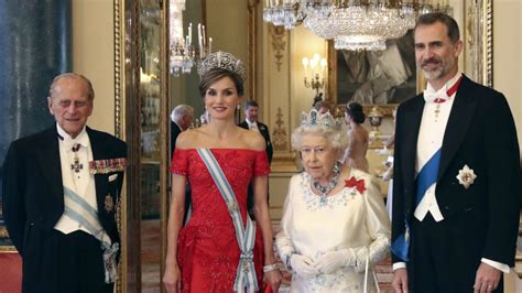 Queen Elizabeth welcomes Spanish royals but Gibraltar differences ...