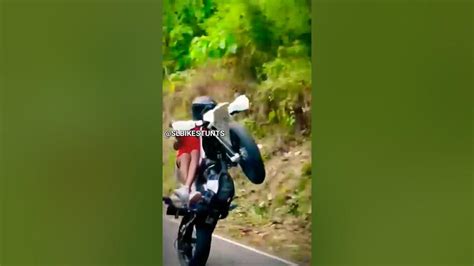 Wr250 වැඩ්ඩෝ silent 😍 wrx stunt #bike #wrx #wr250x #stunts - YouTube