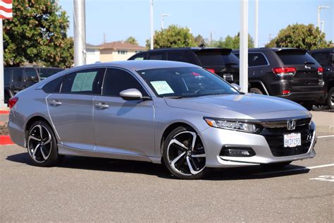 Pre-Owned 2018 Honda Accord Sedan Sport 1.5T FWD 4dr Car