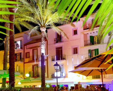 Ibiza island nightlife in Eivissa town — Stock Photo © lunamarina #7318715