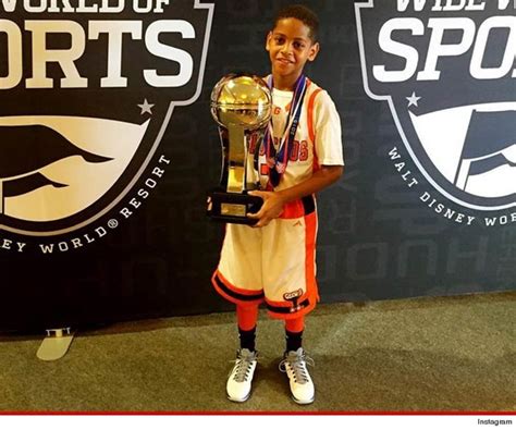 Carmelo Anthony's -- 2nd Grade Son ... Dominating 3rd Grade Basketball