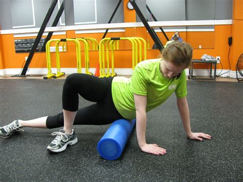 9 Awesome Foam Roller Exercises - BOMB Wellness - Toronto, Danforth ...