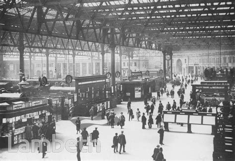 WATERLOO STATION CONCOURSE, WATERLOO - LandmarkLandmark