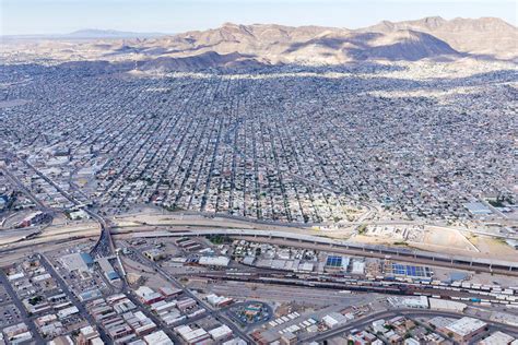 El Paso, USA towards Ciudad Juarez, Mexico | Ciudad juarez, Mexico ...