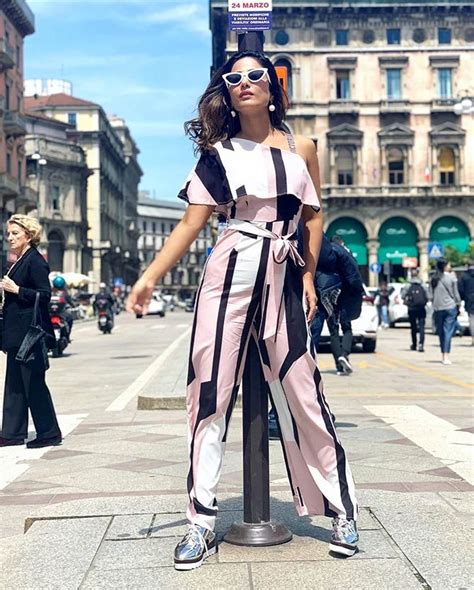 Hina Khan gives us major summer fashion goals - Rediff.com Get Ahead