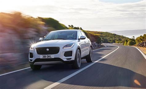 Jaguar E-PACE. Llega el F-PACE a escala, y que no pare ...