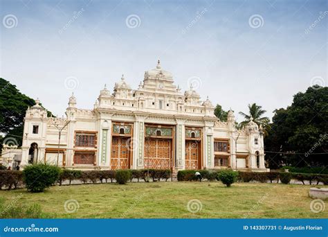 Jaganmohan Palace Art Gallery, Myosre Stock Image - Image of mysuru ...