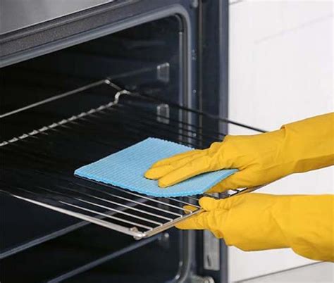 How to Clean Your Oven Racks: 5 Methods You Should Know