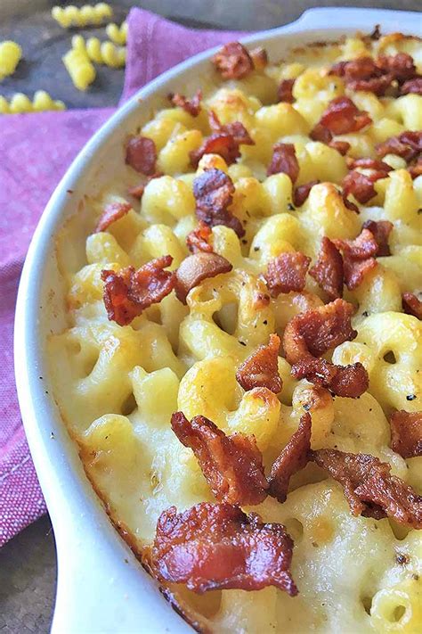 How to Make the Cheesiest Mac and Cheese with Bacon | Foodal