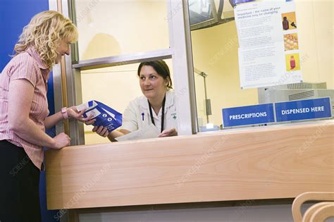 Hospital pharmacy - Stock Image - M640/0227 - Science Photo Library