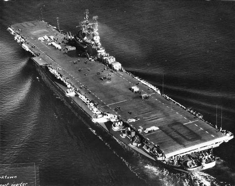 WWII Carriers — USS Yorktown underway, Sep 1944