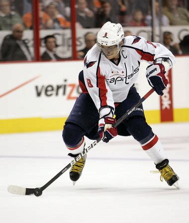 Alex Ovechkin scores two goals as the Washington Capitals beat the Philadelphia Flyers ...