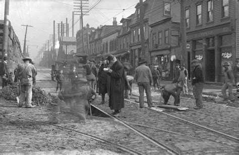 15. Pittsburghers hard at work in this photo of the Hazelwood ...