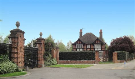 Views of Hammersmith New (Mortlake) Cemetery, London