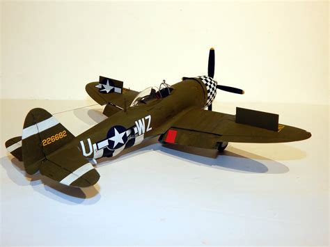 P-47D Bubbletop Fighter Aircraft WWII -- Plastic Model Airplane Kit -- 1/48 Scale -- #61090 ...