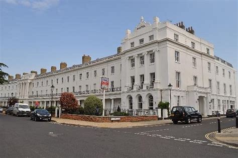 THE ANGLESEY HOTEL - Updated 2022 Prices & Reviews (Gosport, England)