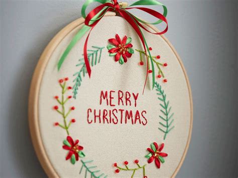 10 Free Christmas Hand Embroidery Patterns