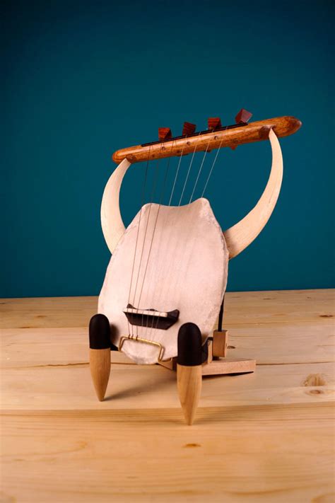 Lyre of Pan (7 strings) – ancient Greek lyre | LUTHIEROS