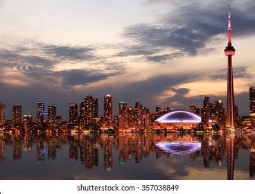 Toronto Skyline Sunset Ontario Canada Stock Photo 357038849 | Shutterstock