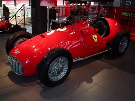 1950 Ferrari 375 F1 | Ferrari, Ferrari f1, Voitures anciennes