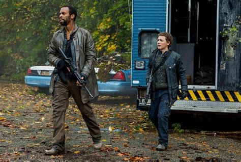 Watch Falling Skies Season 5 Episode 4 Online - TV Fanatic