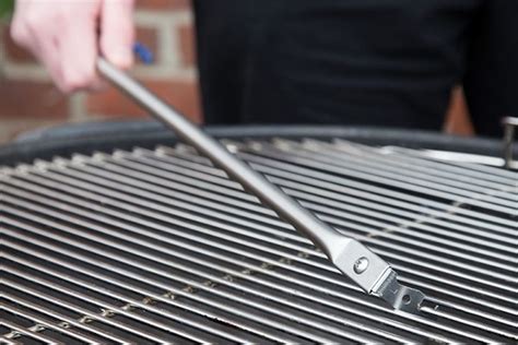 GrillFloss BBQ Grill Cleaning Tool » Gadget Flow