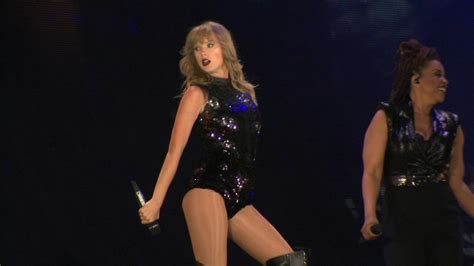 Taylor Swift tickets: Ticketmaster gives update as tour pre-sale snarls ...