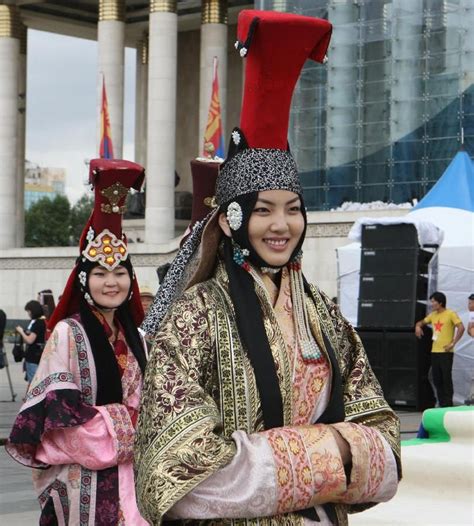 Traditional outfits, Mongolian clothing, Carnival outfits