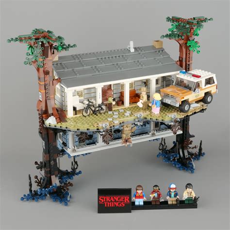 Review: 75810 The Upside Down, part 2 | Brickset: LEGO set guide and ...