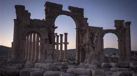 ISIS Blows Up Ancient Temple at Syria’s Palmyra Ruins - The New York Times