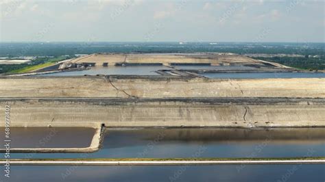 Waste management facility for disposing byproduct of phosphate fertilizer production. Riverview ...