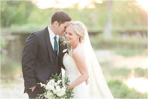 http://blog.angelakingphotography.com/ | Hill country wedding venues, Botleys mansion wedding ...