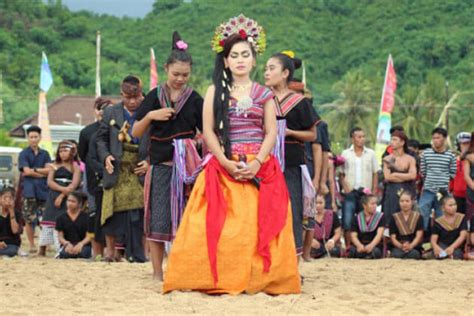 Indonesia Festivals 2021 | Top 10 Biggest Festivals in Indonesia - Indonesia Tours