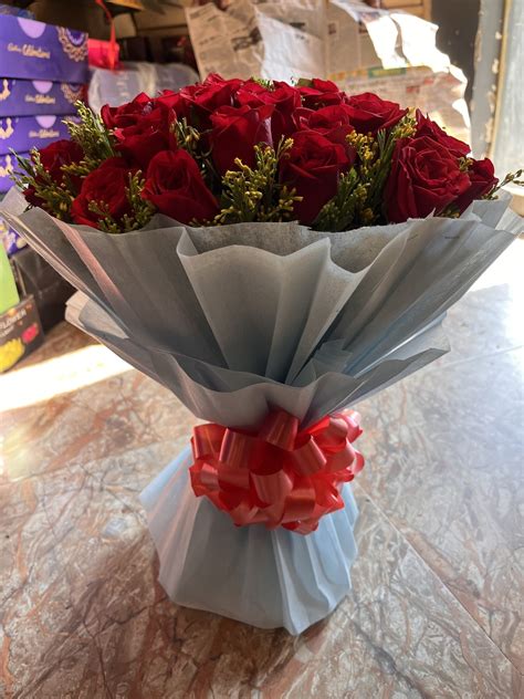 Red Roses Bouquet - Online flowers delivery to moradabad