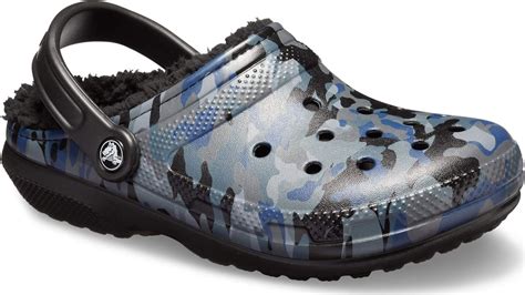 CROCS - Classic Fur Lined Graphic Clog - CAMO/Blue/Black: Amazon.co.uk ...