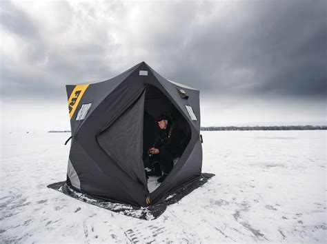 Frabill Ice Fishing HQ100 Shelter, 4-6 person | Canadian Tire