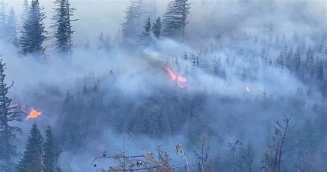 Cooler weather helps firefighters battle Nakia Creek Fire in Washington ...